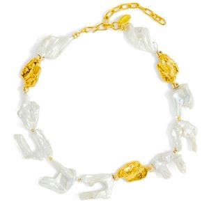 Lizzie fortuno beautiful pearl necklace